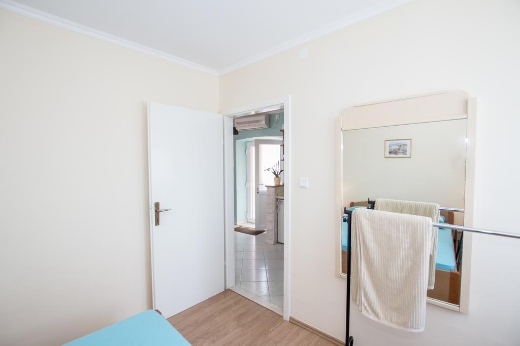 Radovcic Apartments And Rooms Trsteno Extérieur photo